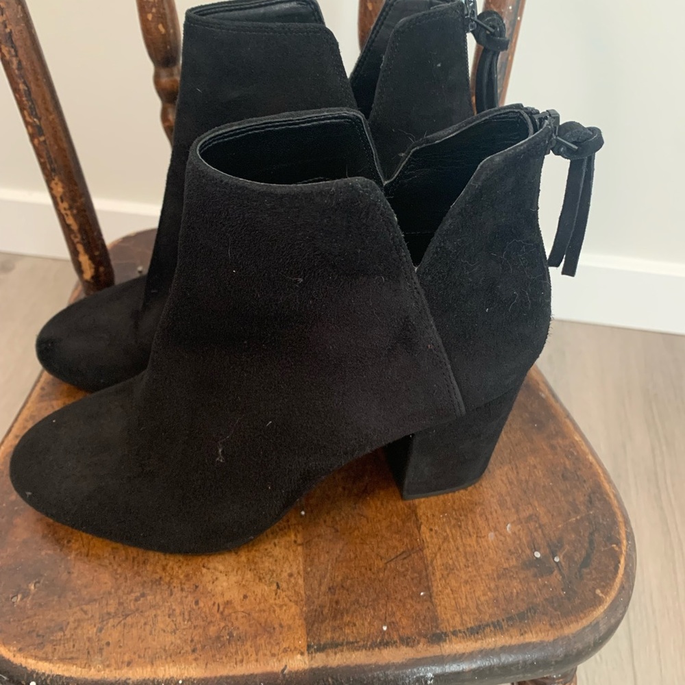 Black Aldo boots size 8